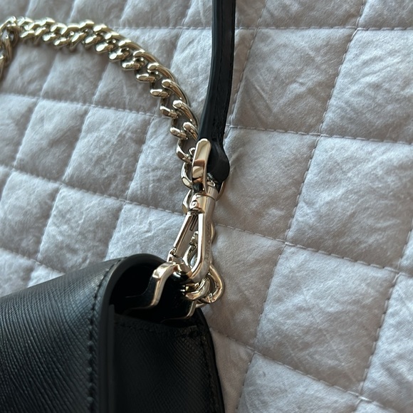 Beautiful crossbody purse. - Picture 8 of 8